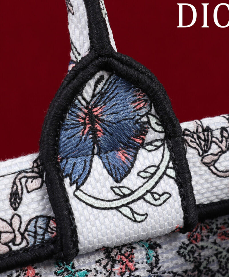 Christian Dior Medium Dior Book Tote M1286 White